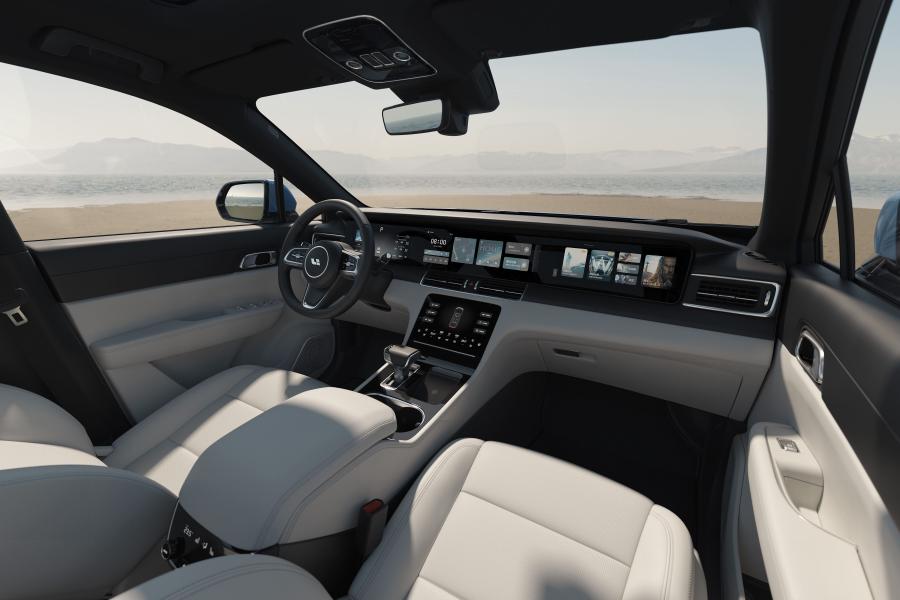 Интерьер Li Auto Li One 2021 года  (фото 1 из 10)